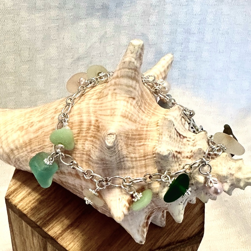 💕🌈💕LYNNEANNS TRINKETS HANDMADE STERLING SILVER & GENUINE SEAGLASS BRACELET😍